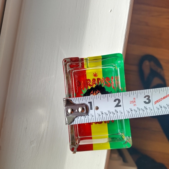 Paradise Rasta Ashtray - Picture 5 of 6